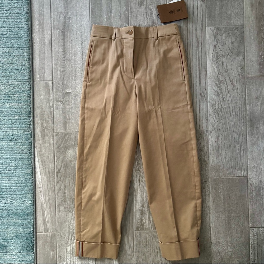 NWT Burberry capris